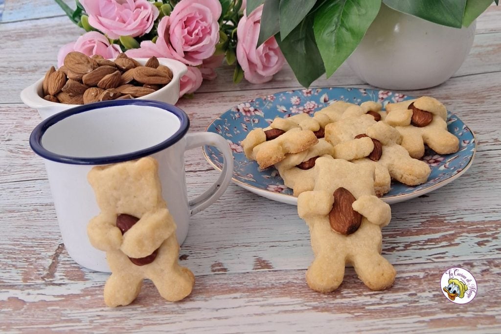 almond teddy bears