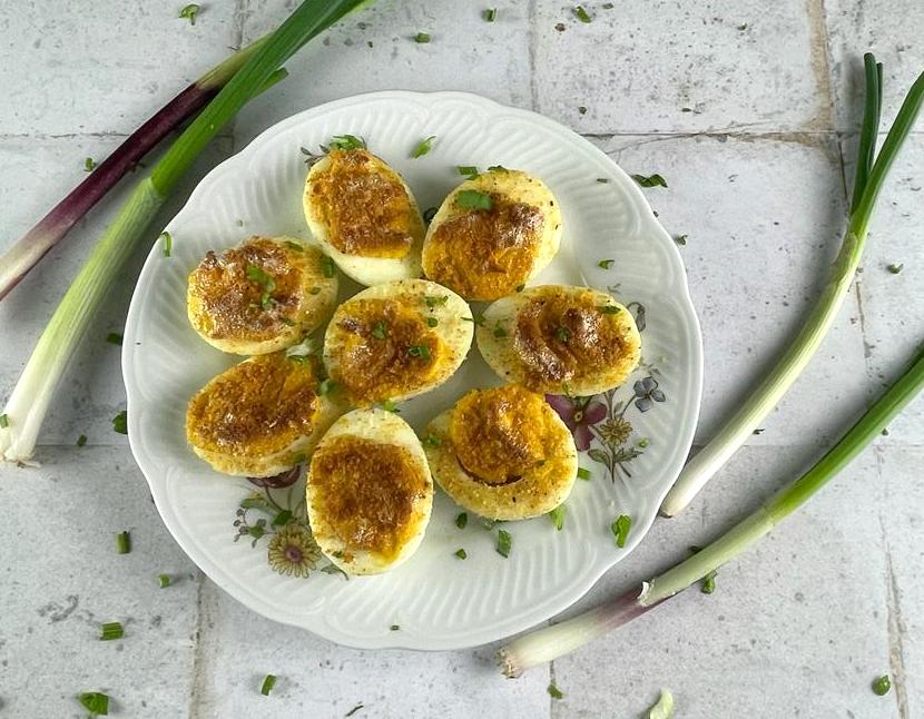 Baked Gratinated Hard-Boiled Eggs