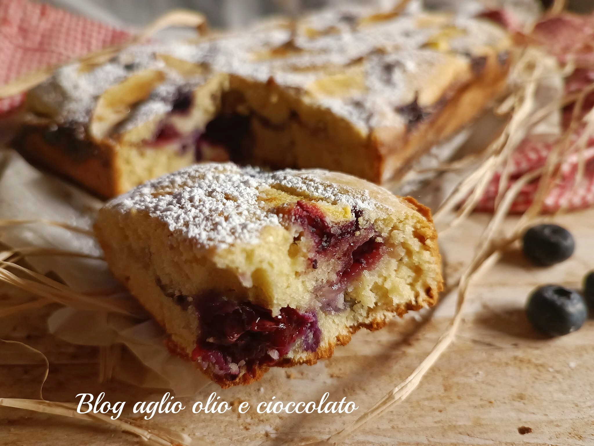 APPLE AND BLUEBERRY TART CAKE