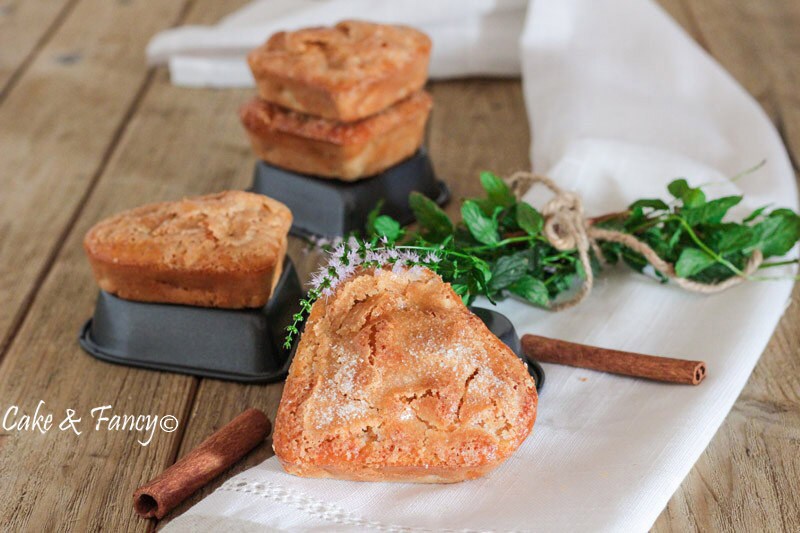 Apple and Cinnamon Mini Cakes