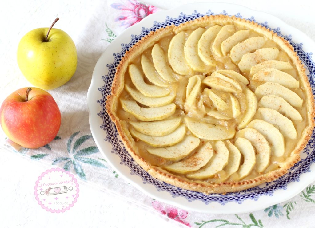 apple custard tart