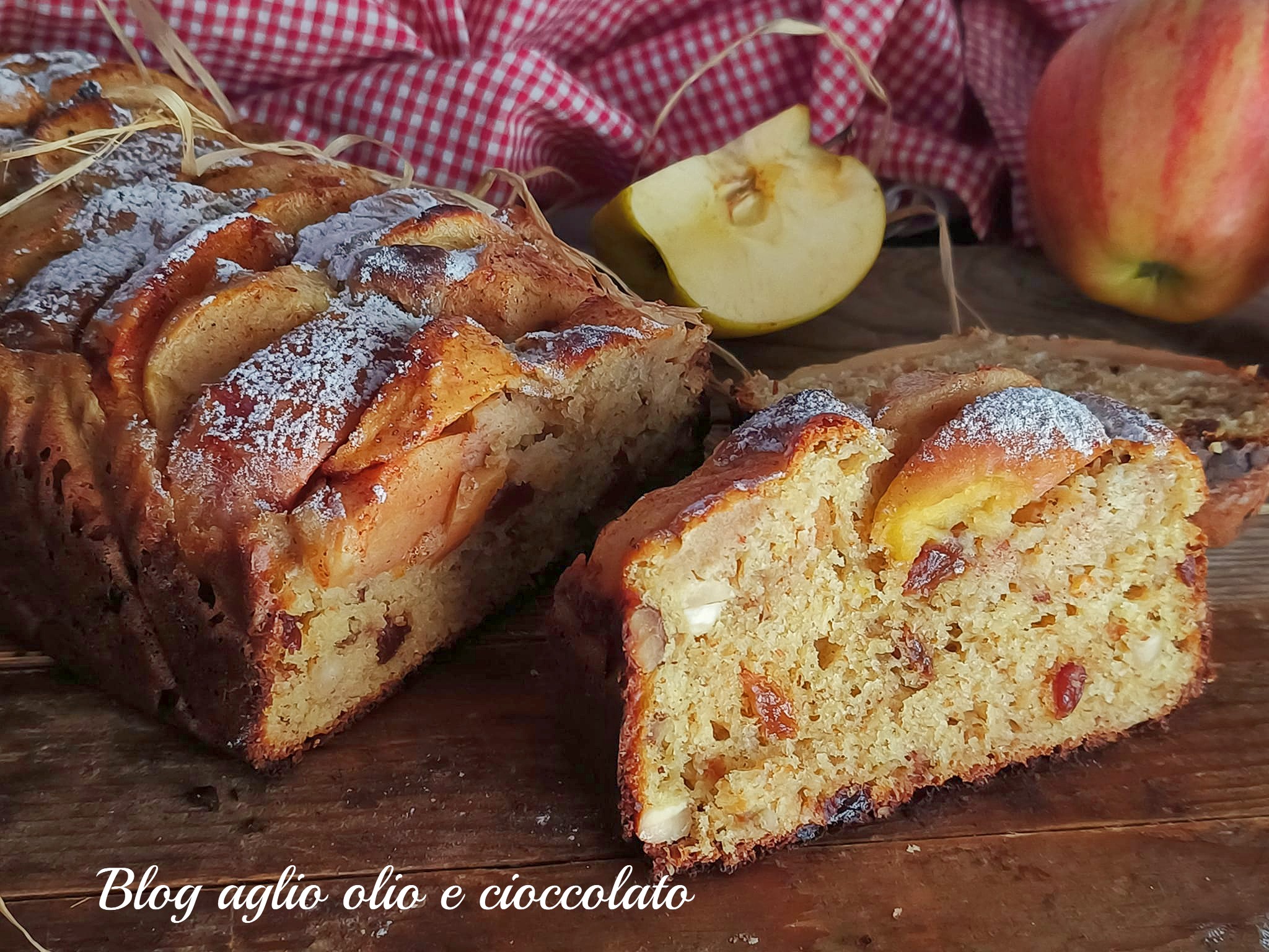 APPLE PLUMCAKE