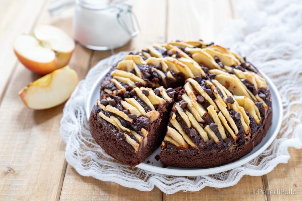 Apple and Cocoa Cake