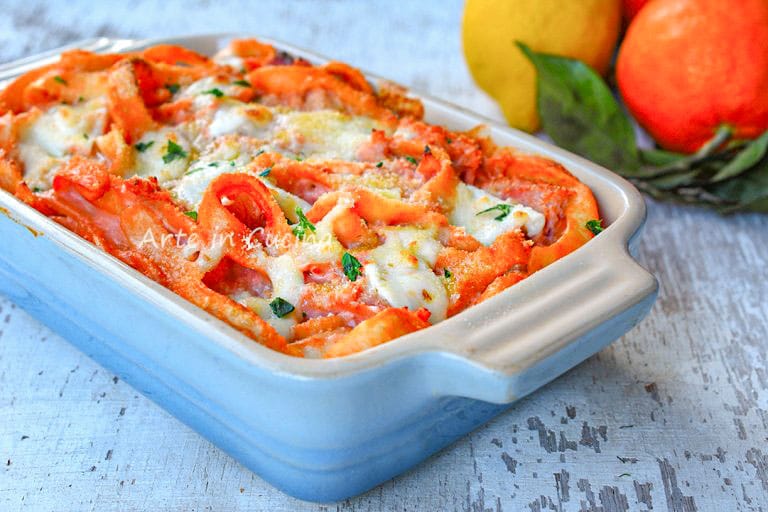 BAKED TAGLIATELLE WITH MOZZARELLA and HAM