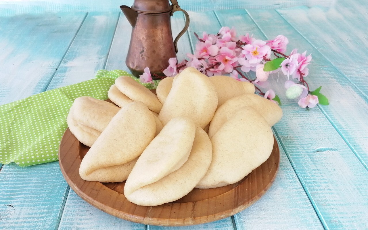 FLUFFY BAO BUNS SWEET AND SAVORY STEAMED BREAD
