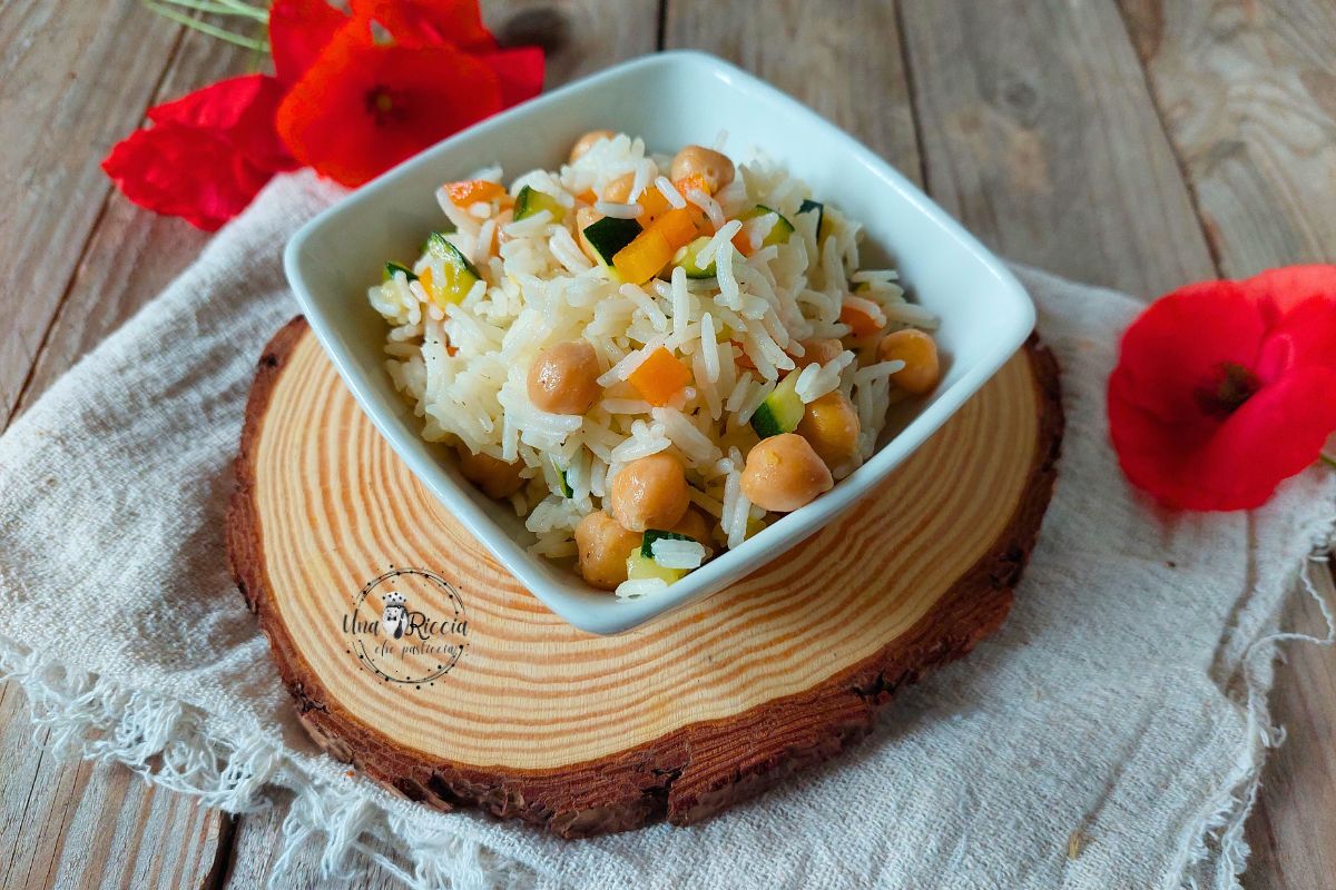 Rice Salad with Chickpeas and Vegetables