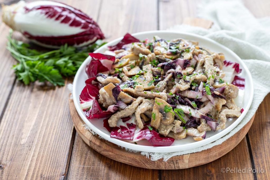 beef strips with mushrooms and radicchio