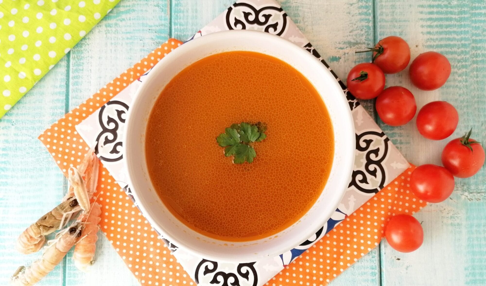 SHELLFISH BISQUE EASY TASTY AND FRAGRANT BROTH