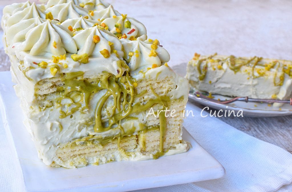 Block with pistachio wafer quick cold dessert