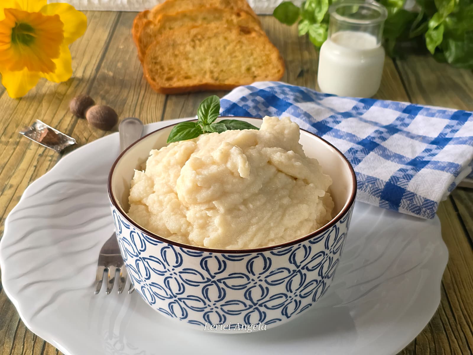 Celery Root Purée: A Refined Side Dish