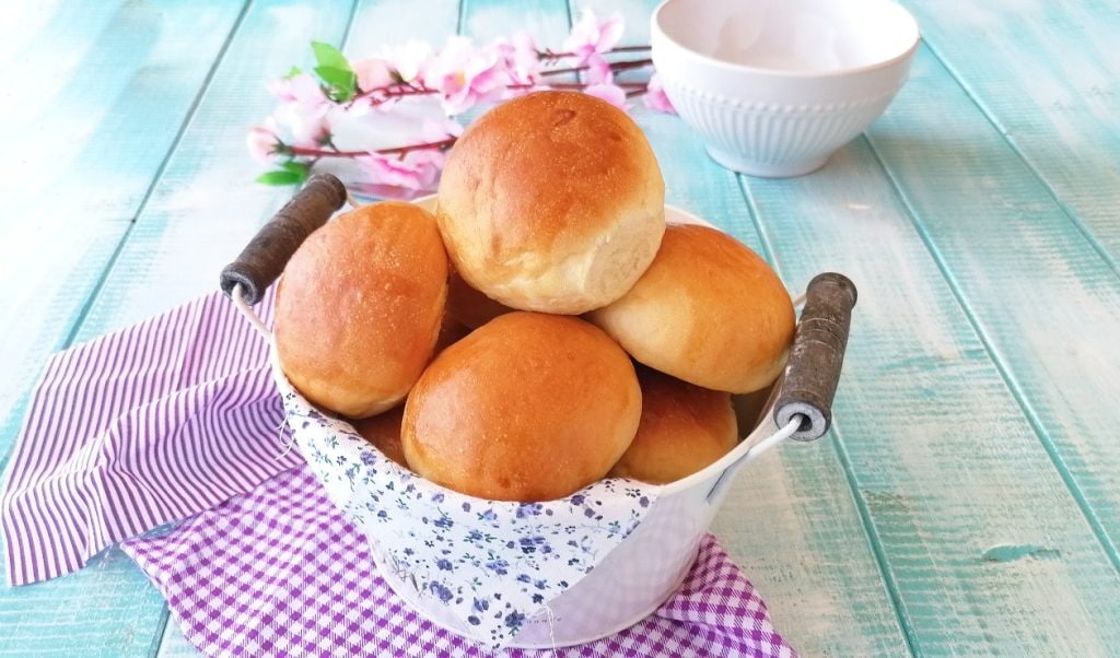 buffet rolls