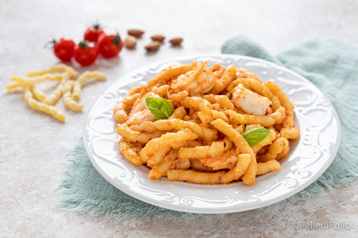 Busiate with Shrimp and Red Pesto
