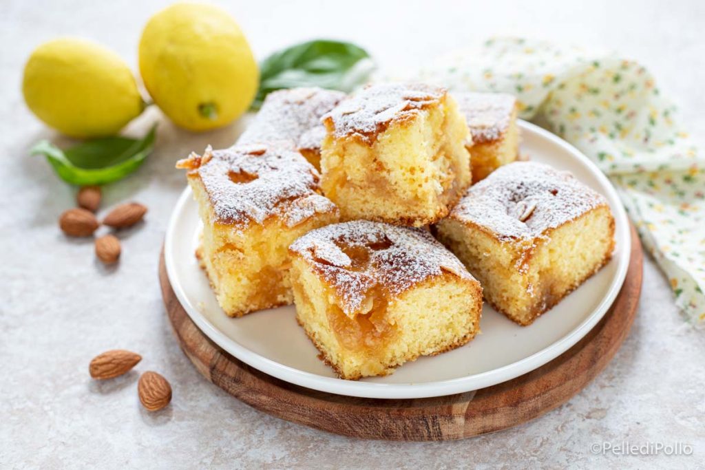 cake with lemon jam