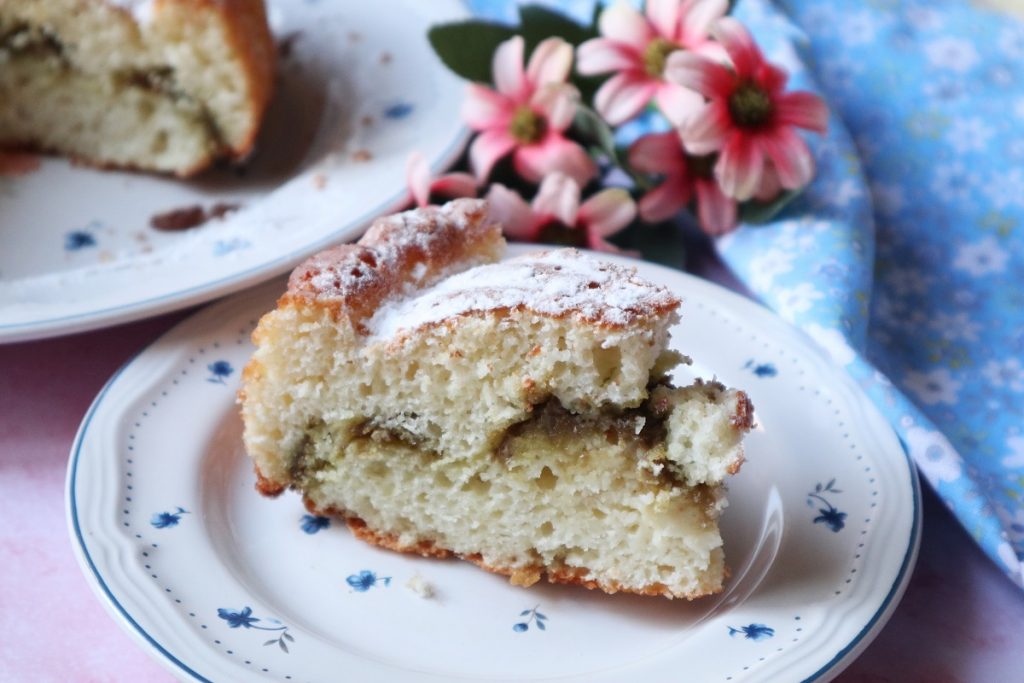 cake with rice flour and yogurt