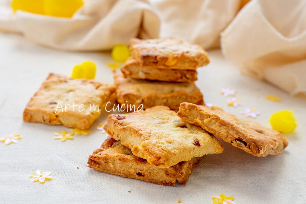 Calabrian rags Easter cookies