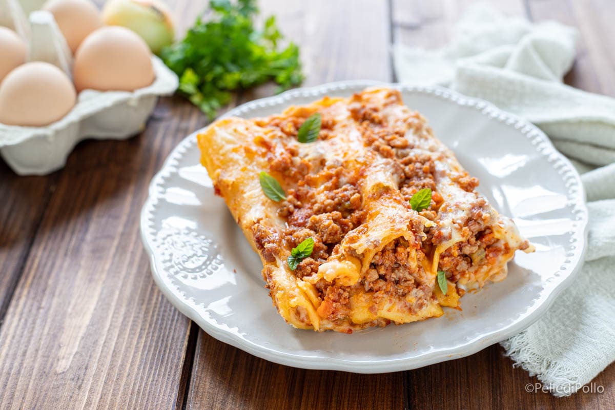 Cannelloni with Meat Sauce