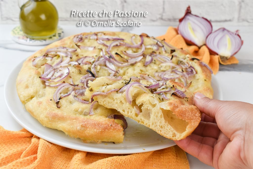 recipe caramelized red onion focaccia from Tropea