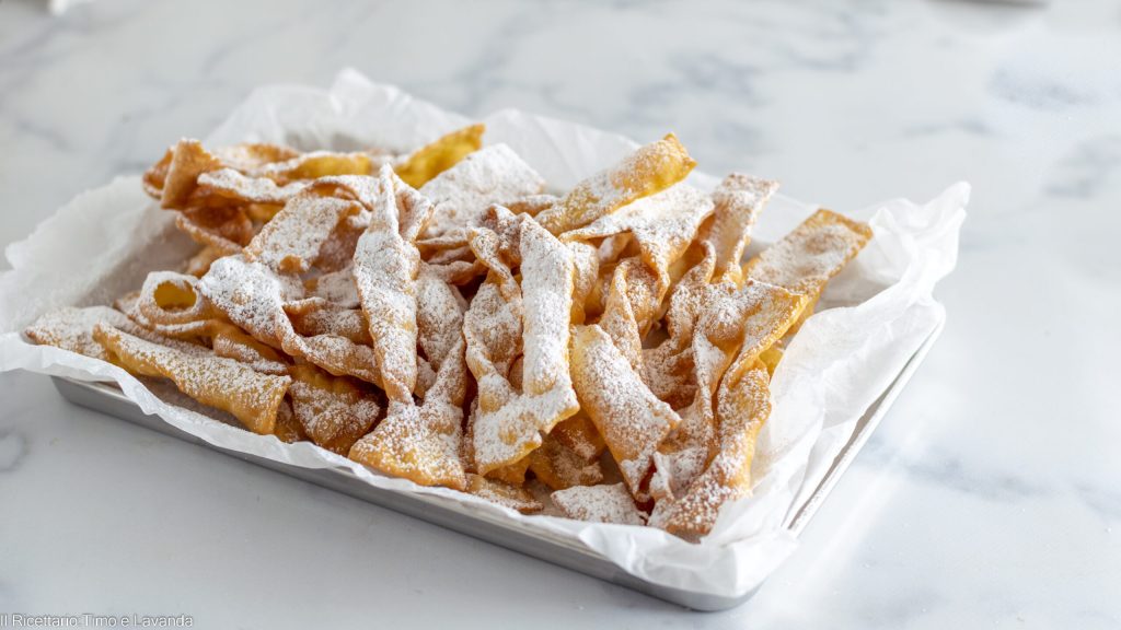 CARNIVAL FRITTERS