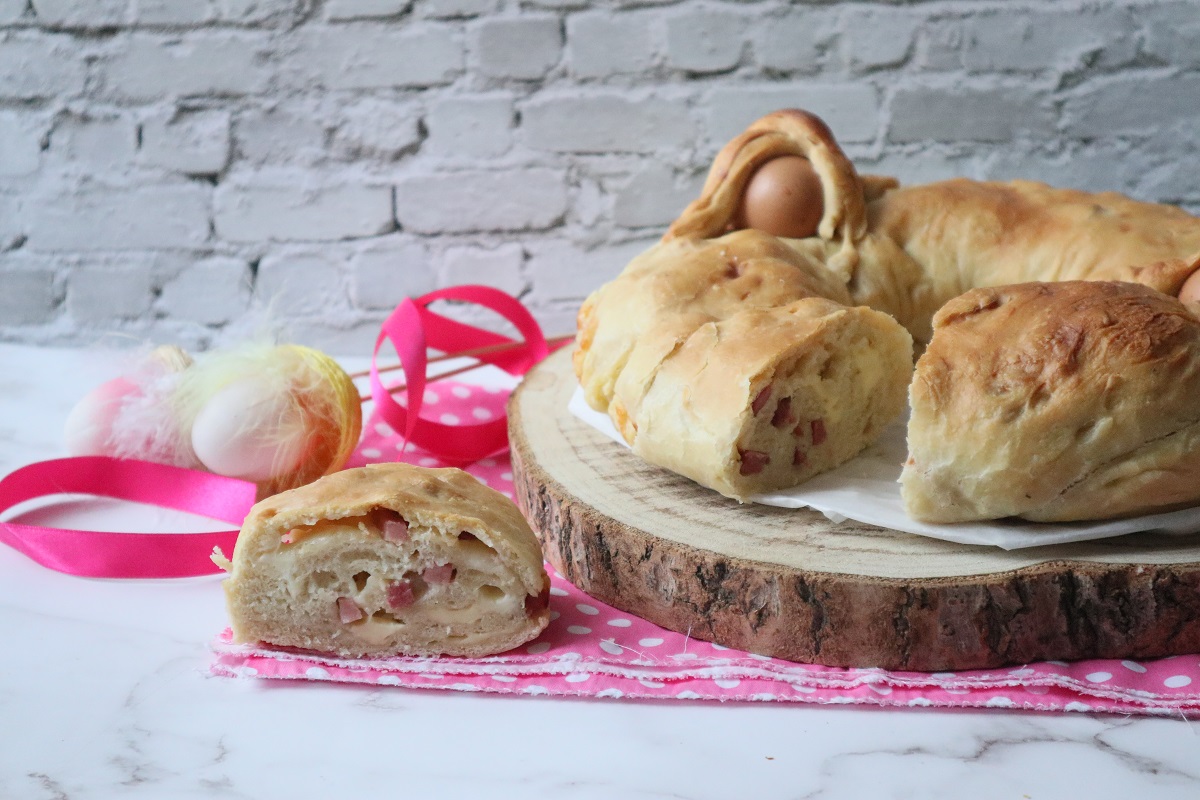 Neapolitan Casatiello