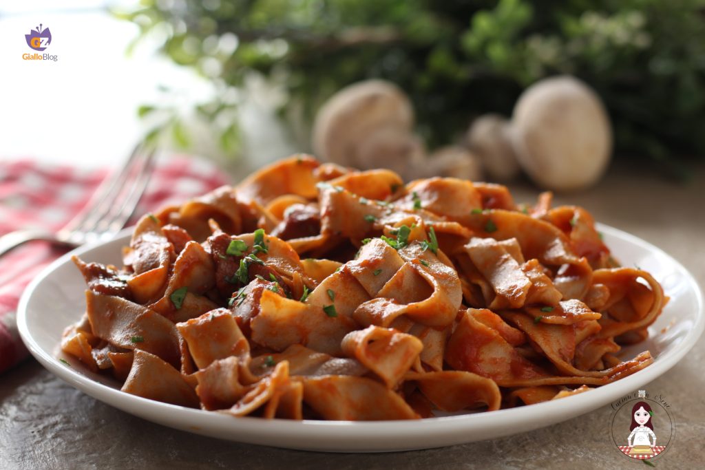 Chestnut Tagliatelle with Mushroom Sauce