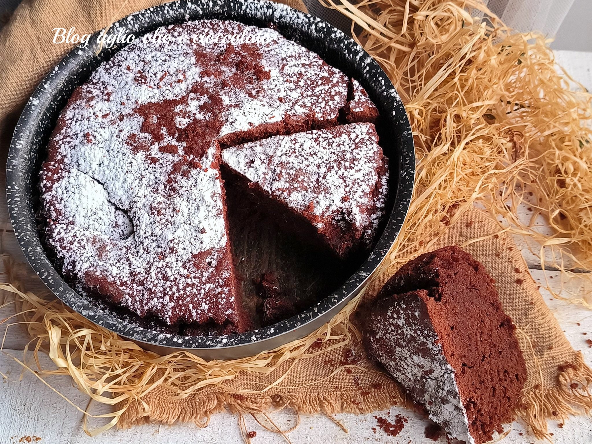 CHOCOLATE CAKE WITH EASTER EGGS: EASY AND DELICIOUS RECIPE
