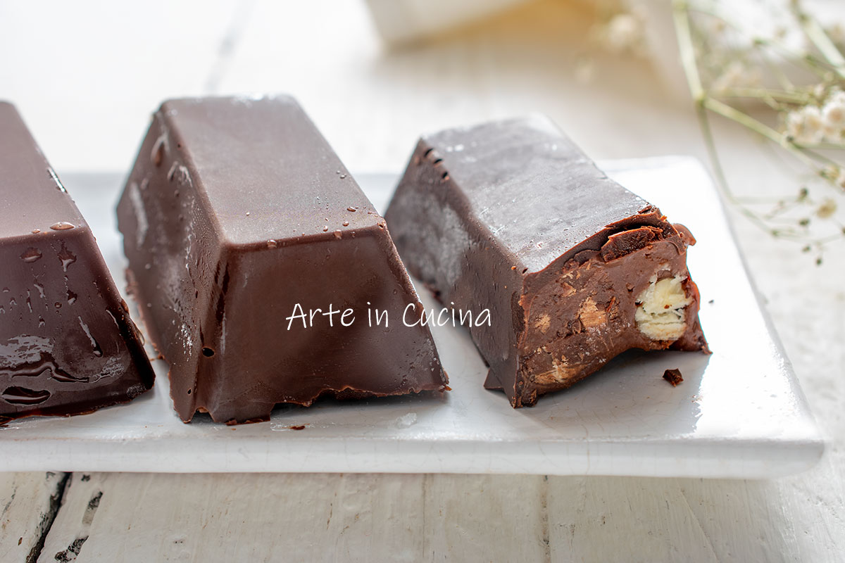 Neapolitan Sweet Torrone dei Morti with Chocolate