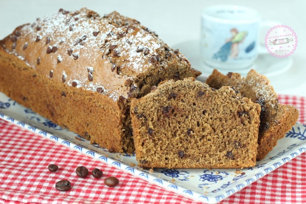 coffee and chocolate plumcake