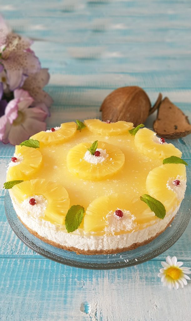cold cake coconut and pineapple