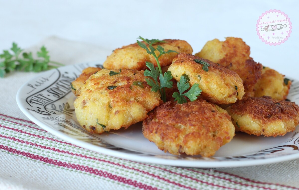 CRISPY AND TASTY PAN-FRIED COD MEATBALLS