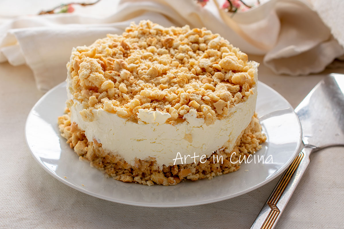 Crumble Cake with Diplomat Cream