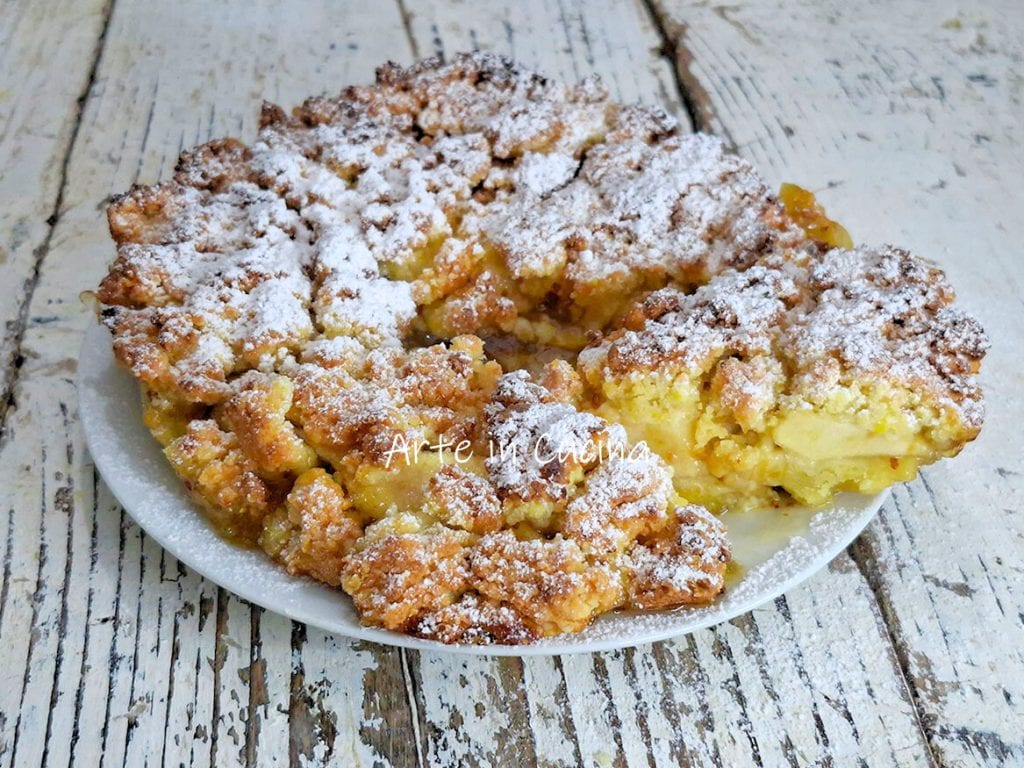 CRUMBLY APPLE and JAM PIE without butter