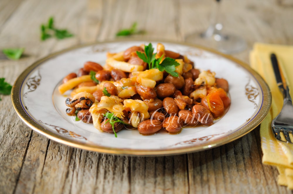 Cuttlefish with borlotti beans second fish course