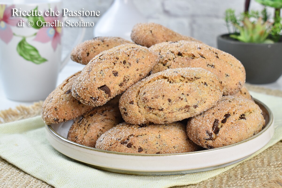 Dipping Cookies with Chocolate