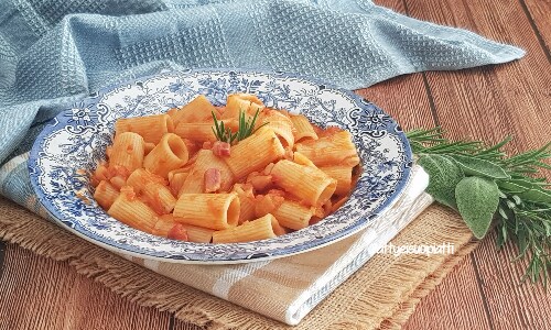 Mezze Maniche with Cannellini Beans and Bacon