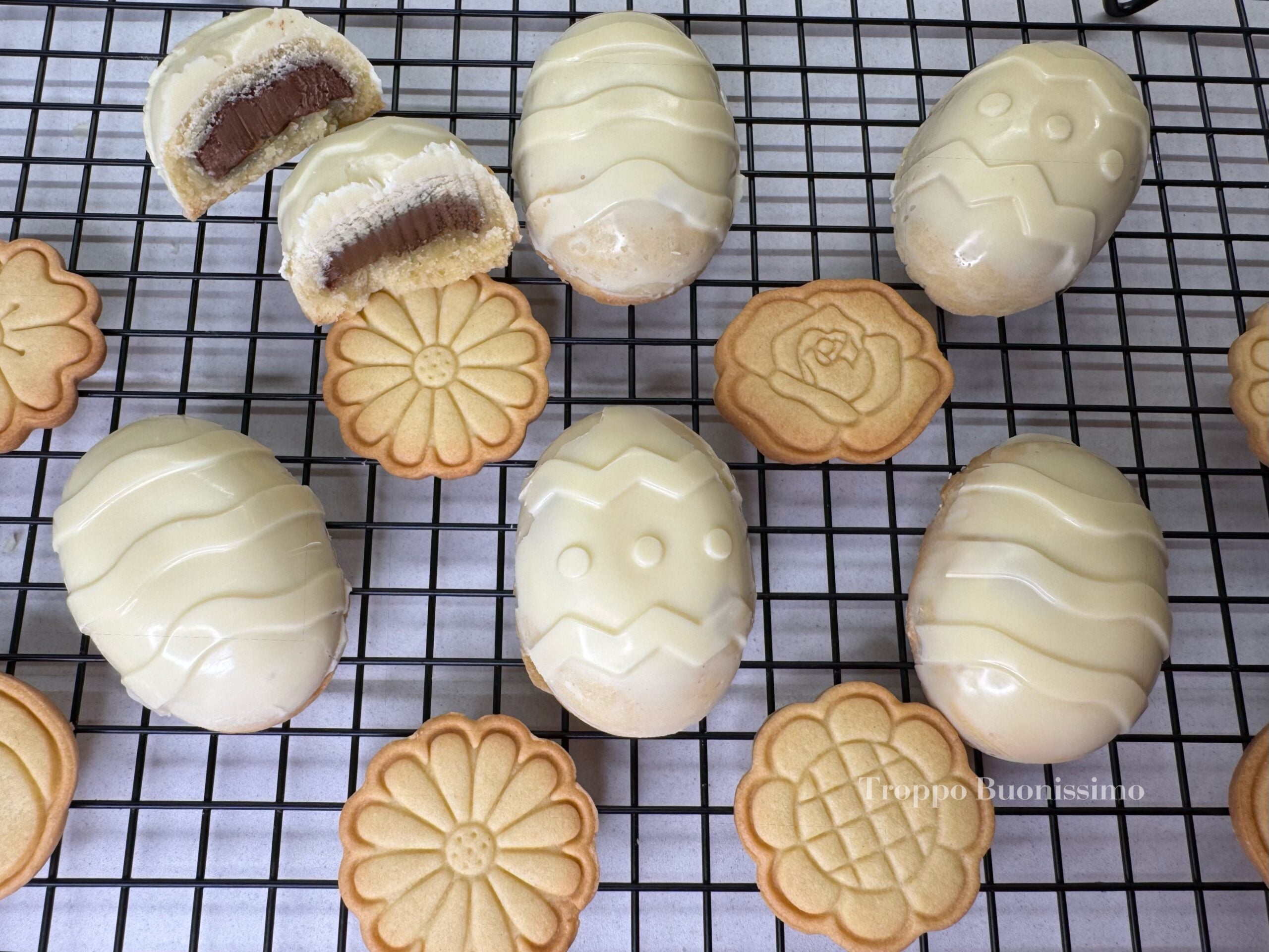Shortbread Eggs Filled with Hazelnut Cream – Easy and Delicious Recipe for Easter