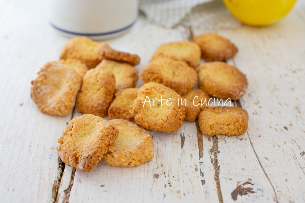 Easy and quick cookies of the dead