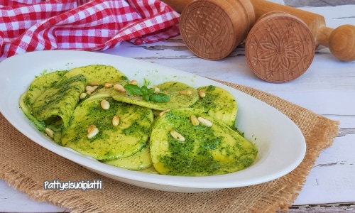 Croxetti of Varese Ligure with Pesto