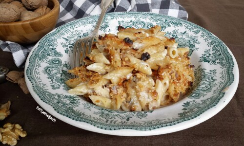 Baked Penne with Gorgonzola and Walnuts