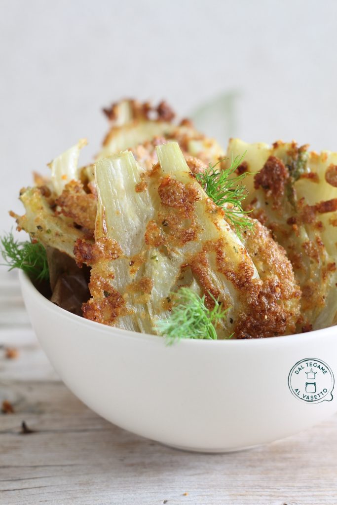 Fennel slices breaded with egg and breadcrumbs cooked in the microwave