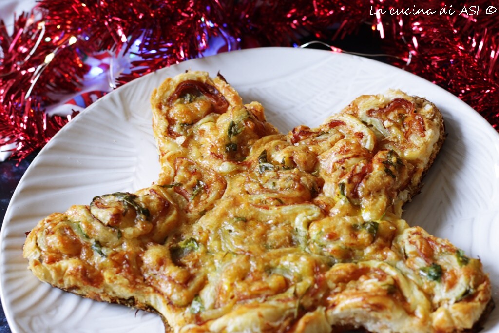 filled Christmas puff pastry