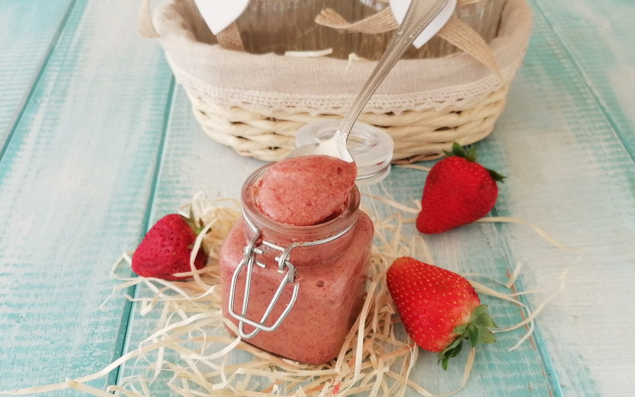 FRAGOTELLA or STRAWBERRY SPREADABLE CREAM