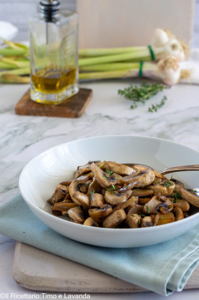 fresh garlic mushrooms
