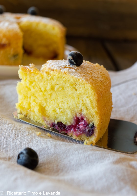 gluten-free cake with lemon curd