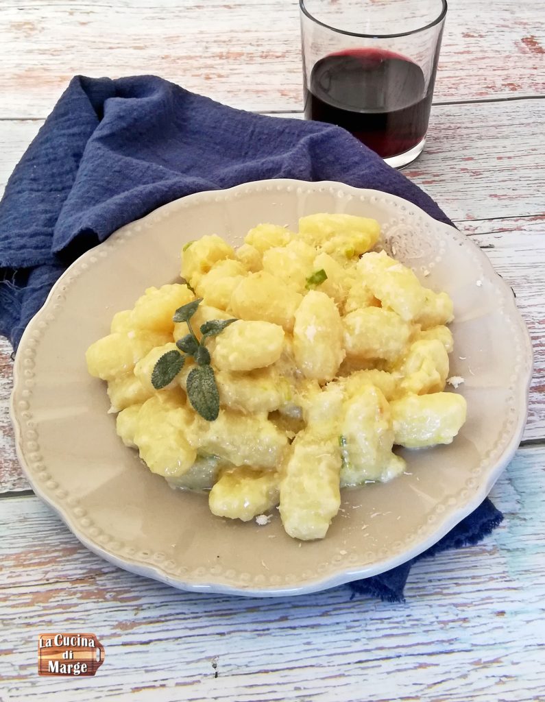 GNOCCHI WITH LEEKS AND GORGONZOLA