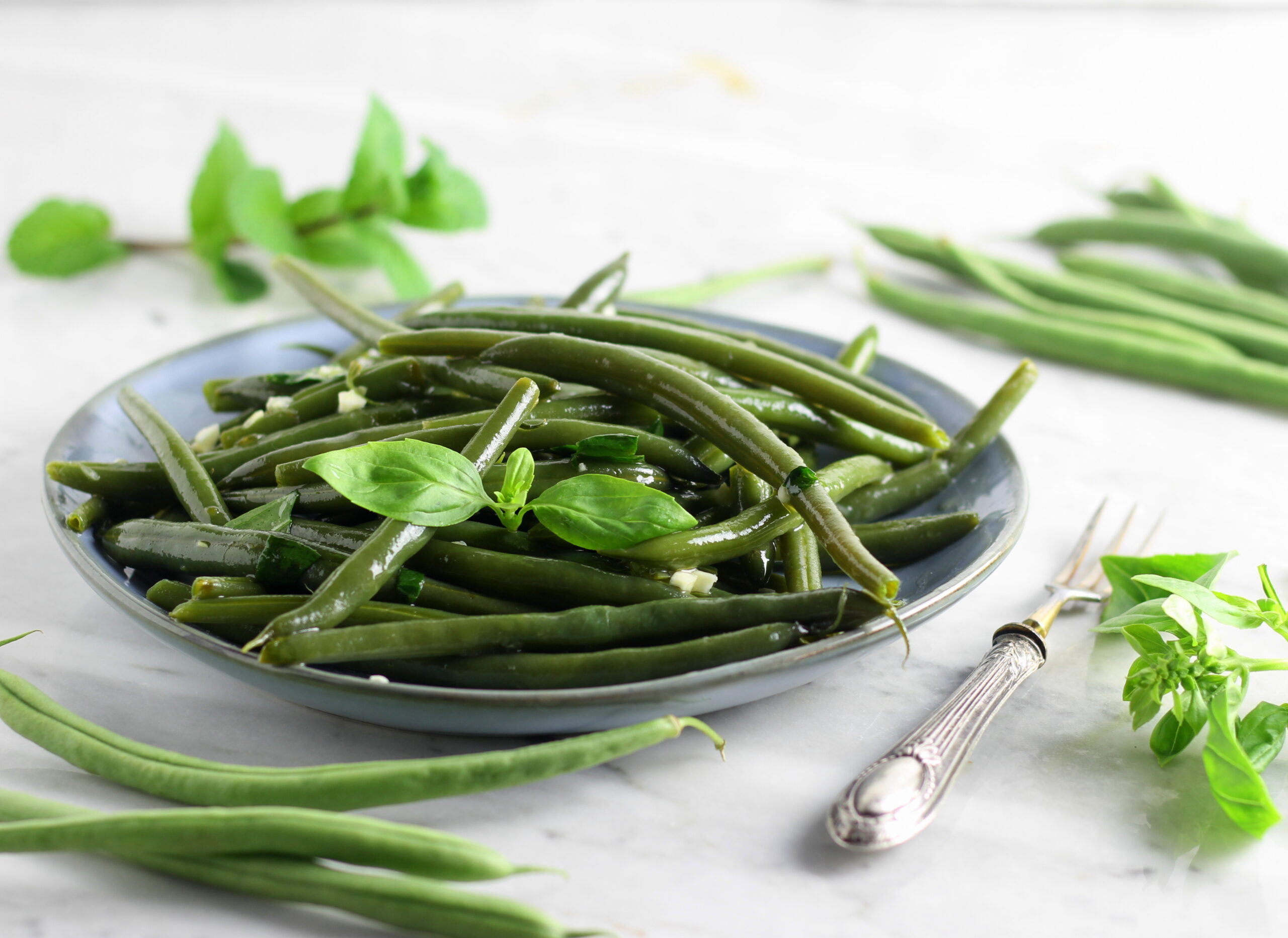 Green Bean Salad with Garlic and Basil