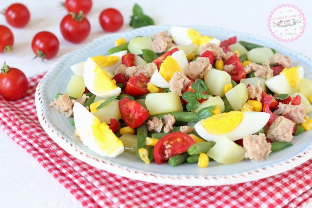 green beans with potatoes and hard-boiled eggs