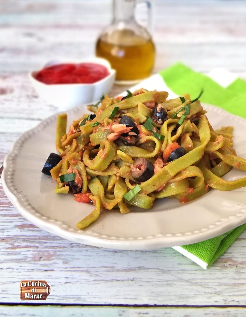 tagliatelle with tuna and olive sauce