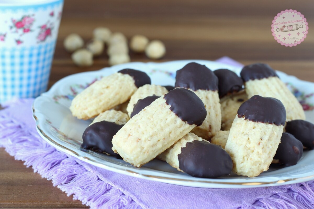 HAZELNUT AND CHOCOLATE COOKIES the most delicious and delightful cookies