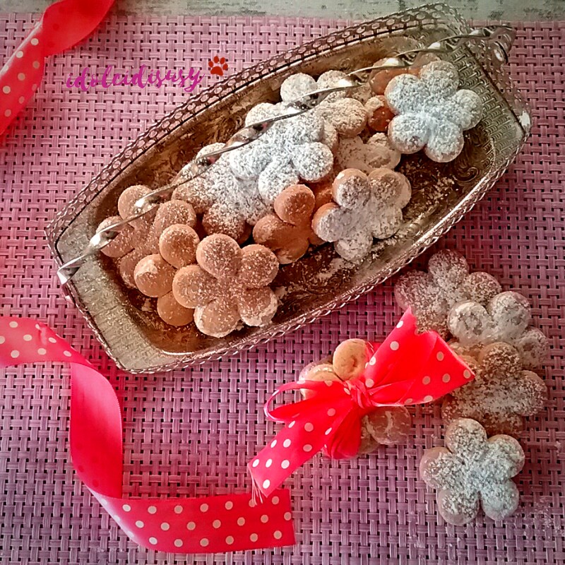 Gluten-Free Flower Cookies
