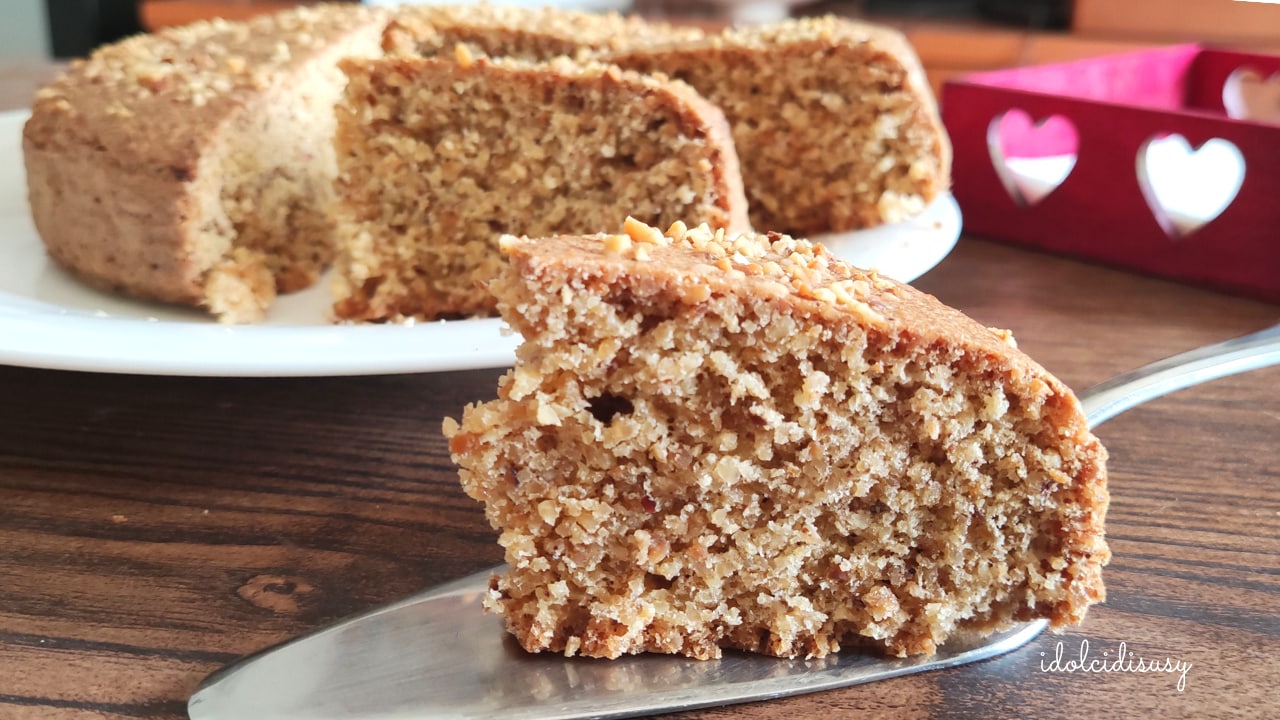 Sugar-Free Hazelnut Cake